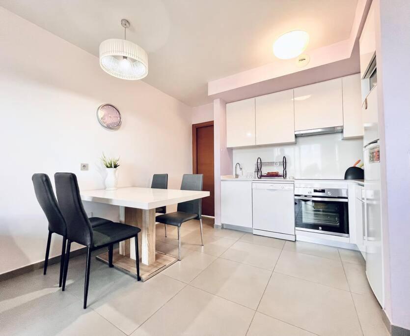 Sea View 2-Bedrooms Apartment Ла-Техита Экстерьер фото